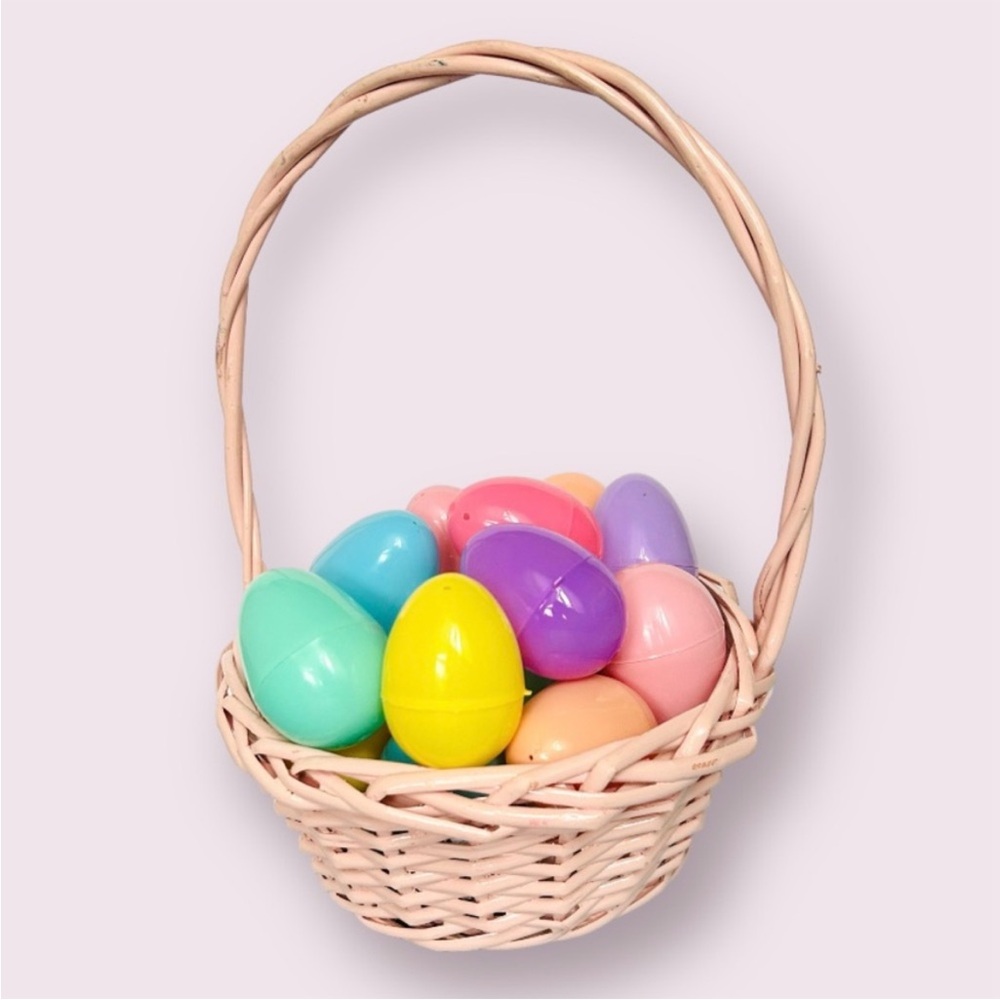 ✅ 5 for $25 - Colorful Easter Basket & Eggs